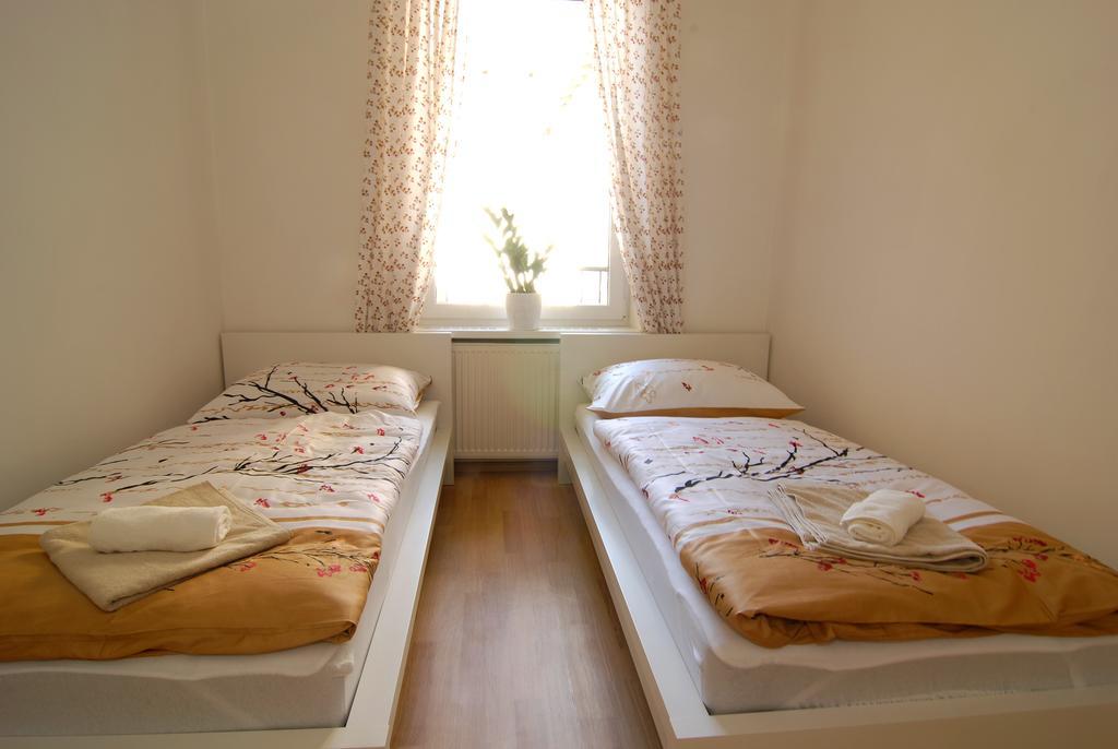 Fontana Pizzeria - Pension Ceske Budejovice Chambre photo