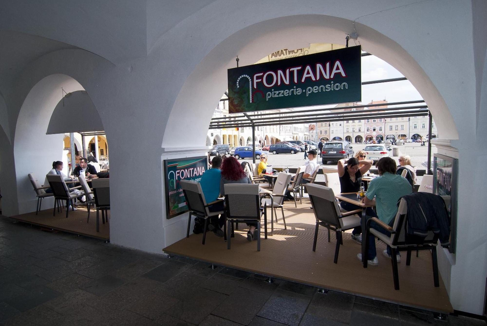 Fontana Pizzeria - Pension Ceske Budejovice Extérieur photo